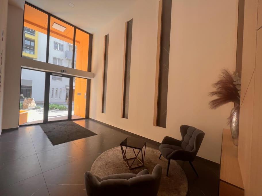 Karzo Property Lk 209 Budapeste Exterior foto
