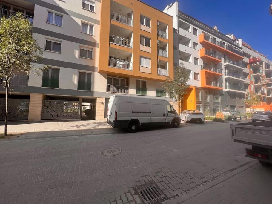 Karzo Property Lk 209 Budapeste Exterior foto